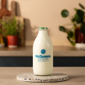 McQueens Dairies – Fresh Organic Semi-Skimmed Milk – 1 Pint Re-Usable Bottle – mcqueensdairies.co.uk